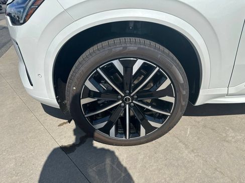 New 2026 Volvo XC90 B6 Ultra w/ Protection Package AWD/4WD image 9