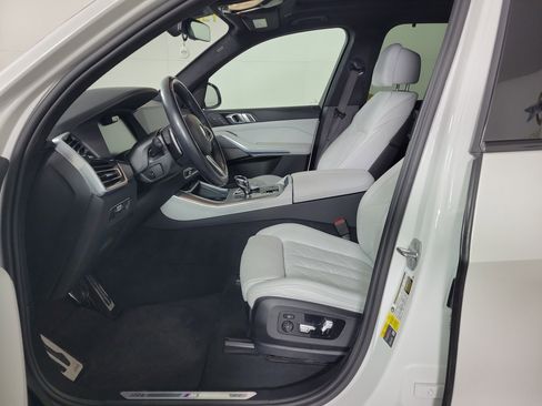 Certified 2023 BMW X5 xDrive45e w/ Executive Package image 5