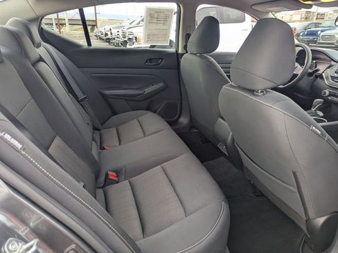 Used 2024 Nissan Altima 2.5 SV FWD image 21