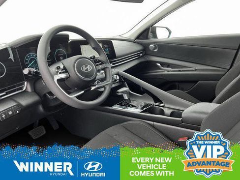 New 2025 Hyundai Elantra Blue image 14