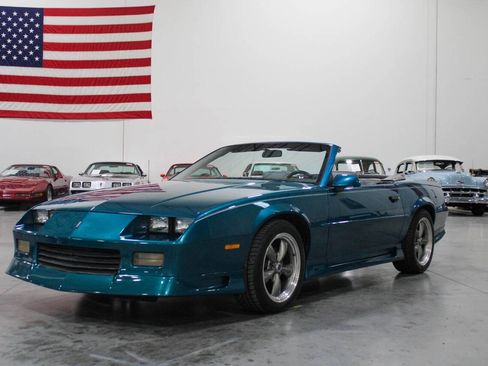 Used 1991 Chevrolet Camaro RS image 3