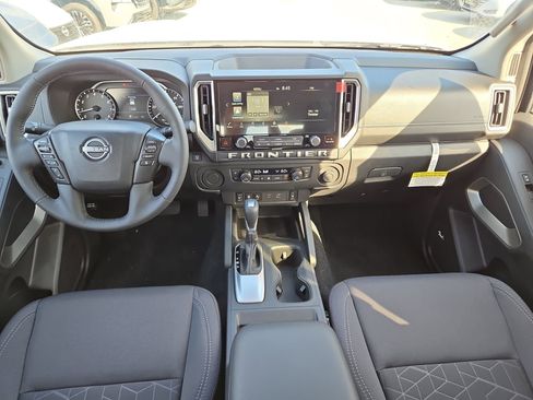 New 2025 Nissan Frontier SV w/ SV Convenience Package RWD image 12