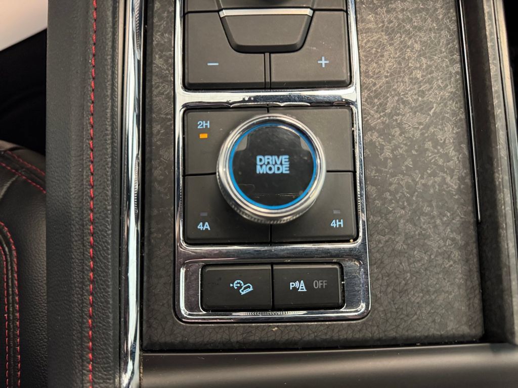Used 2024 Ford Expedition Max Limited AWD/4WD image 23