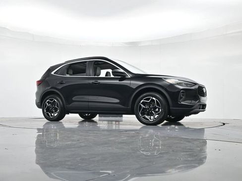 New 2026 Ford Escape Platinum w/ Premium Technology Package image 34