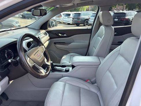 Used 2017 GMC Acadia SLT FWD image 6