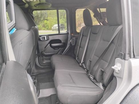 Used 2021 Jeep Wrangler Unlimited Sport AWD/4WD image 11