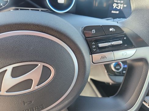 Used 2024 Hyundai Elantra SEL FWD image 26