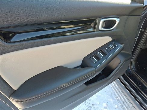 Used 2024 Honda Civic Touring image 12