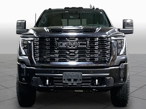 Used 2024 GMC Sierra 2500 Denali Ultimate w/ Snow Plow Prep/Camper Package AWD/4WD image 4