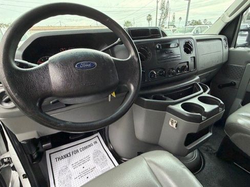 Used 2009 Ford E-250 and Econoline 250 image 17