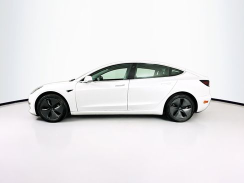 Used 2020 Tesla Model 3 Standard Range Plus image 4