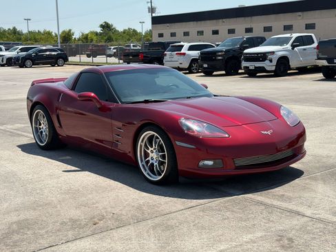 Used 2007 Chevrolet Corvette Coupe w/ Preferred Equipment Group RWD image 7