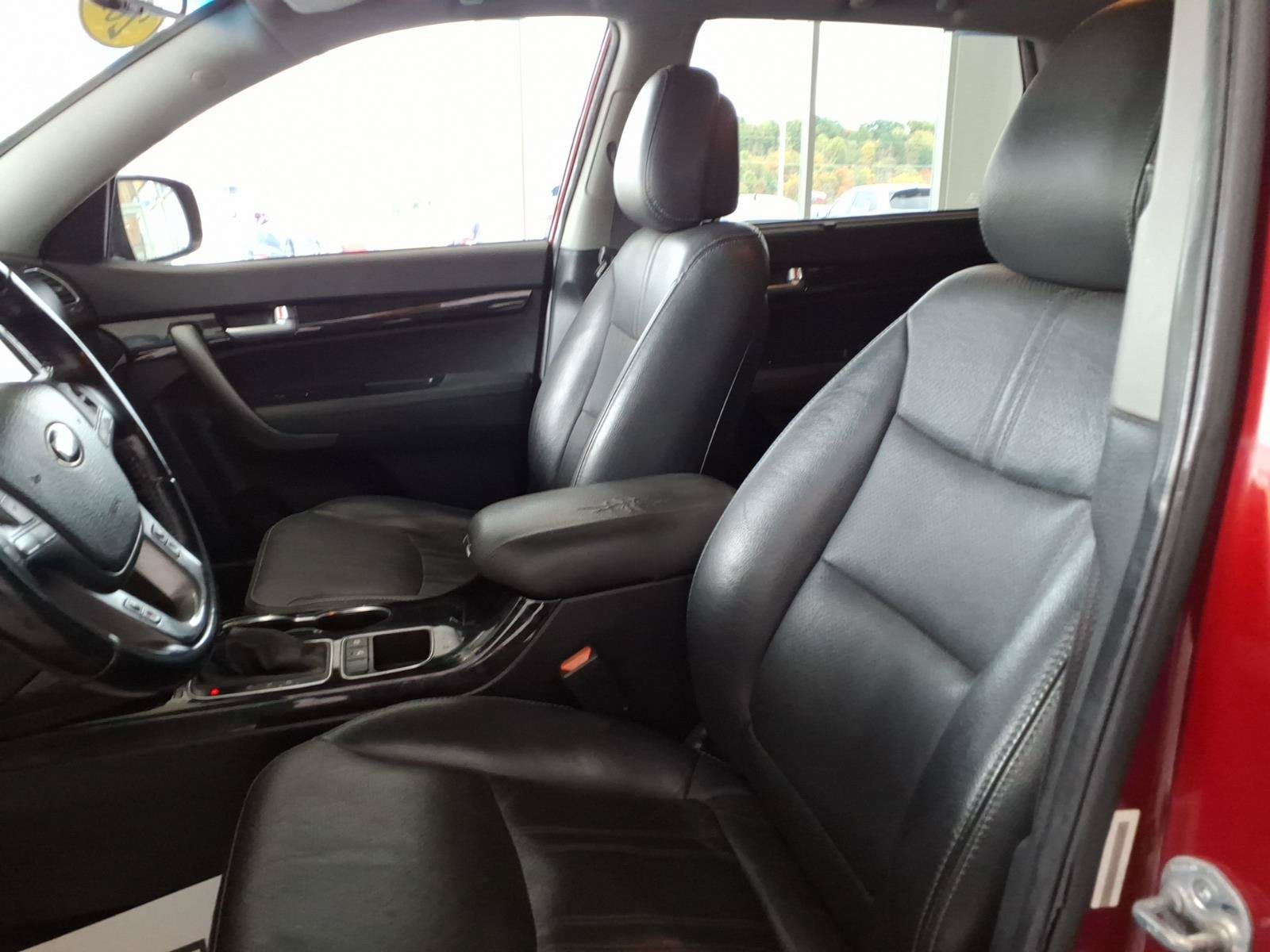 Used 2015 Kia Sorento LX AWD/4WD image 10