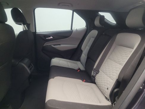 Used 2018 Chevrolet Equinox LS image 17