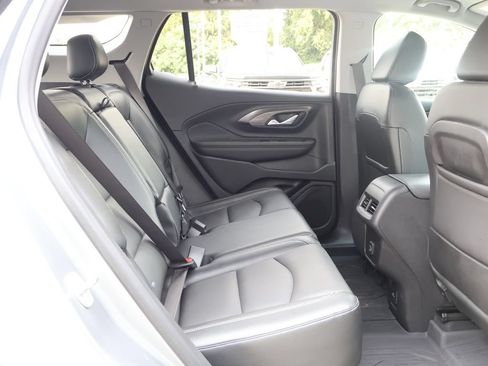 Used 2023 GMC Terrain SLT w/ Infotainment Package II AWD/4WD image 31