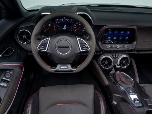 Used 2022 Chevrolet Camaro ZL1 RWD image 33