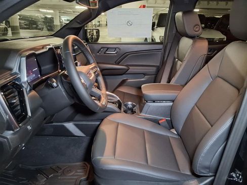 New 2026 GMC Canyon Elevation w/ Convenience Package RWD image 15