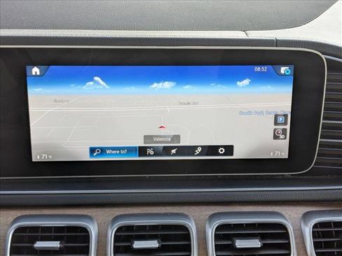 Used 2021 Mercedes-Benz GLS 450 4MATIC image 13