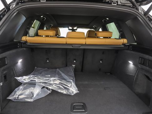 New 2026 BMW X5 xDrive50e image 24