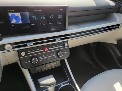 New 2026 Hyundai Tucson SE image 15