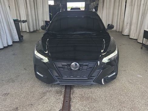 Used 2022 Nissan Sentra SR w/ Midnight Edition FWD image 7