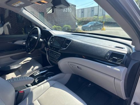 Used 2021 Honda Pilot Touring image 30