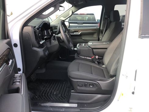 New 2026 Chevrolet Silverado 1500 LT image 9