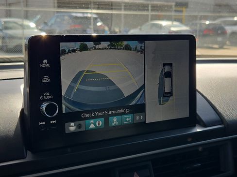 Used 2025 Honda Pilot Black Edition image 25