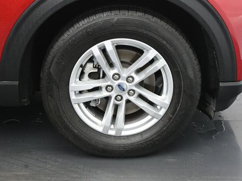 Certified 2023 Ford Explorer XLT w/ Equipment Group 202A image 25