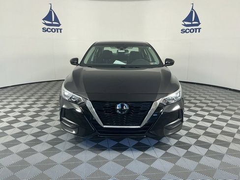 Used 2023 Nissan Sentra SV image 2