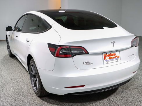 Used 2022 Tesla Model 3 Long Range image 9