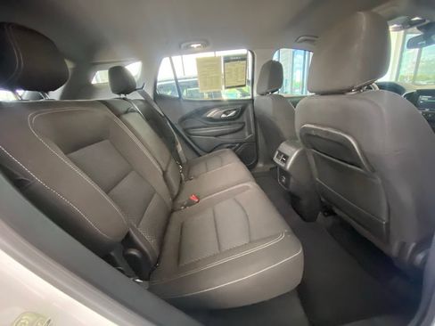 Used 2023 GMC Terrain SLE FWD image 24