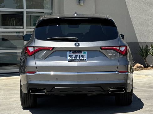 Certified 2024 Acura MDX FWD w/ Technology Package image 9