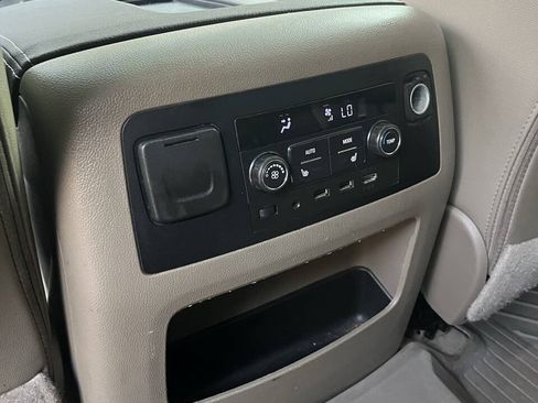 Used 2019 Chevrolet Tahoe LT AWD/4WD image 14