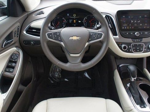 Used 2024 Chevrolet Malibu LT image 5