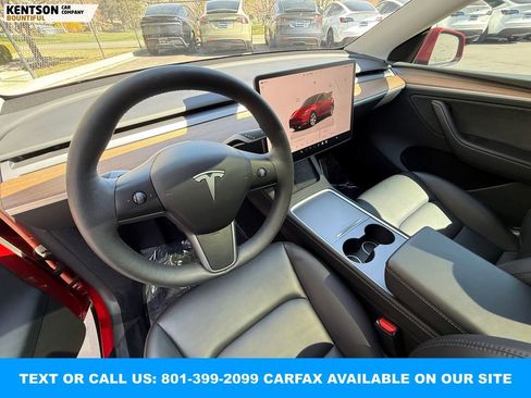 Used 2023 Tesla Model Y Long Range image 28