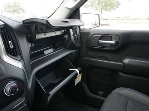 New 2026 Chevrolet Silverado 1500 Custom image 33