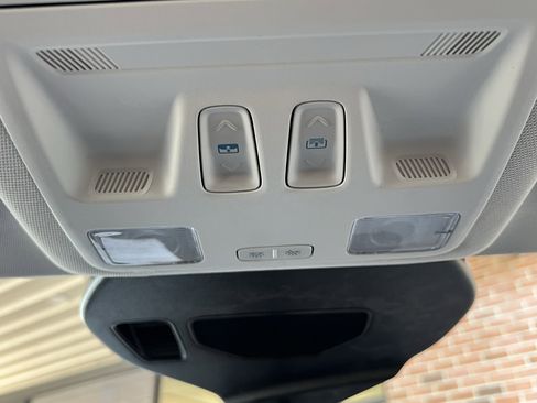 Used 2022 Ford Escape SEL image 40