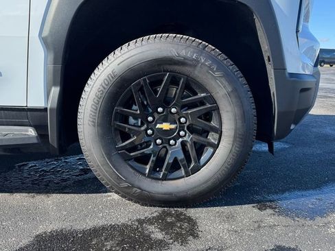 New 2025 Chevrolet Silverado EV LT AWD/4WD image 33