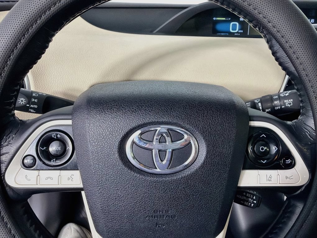 Used 2018 Toyota Prius Three w/ Advanced Technology Package FWD image 16