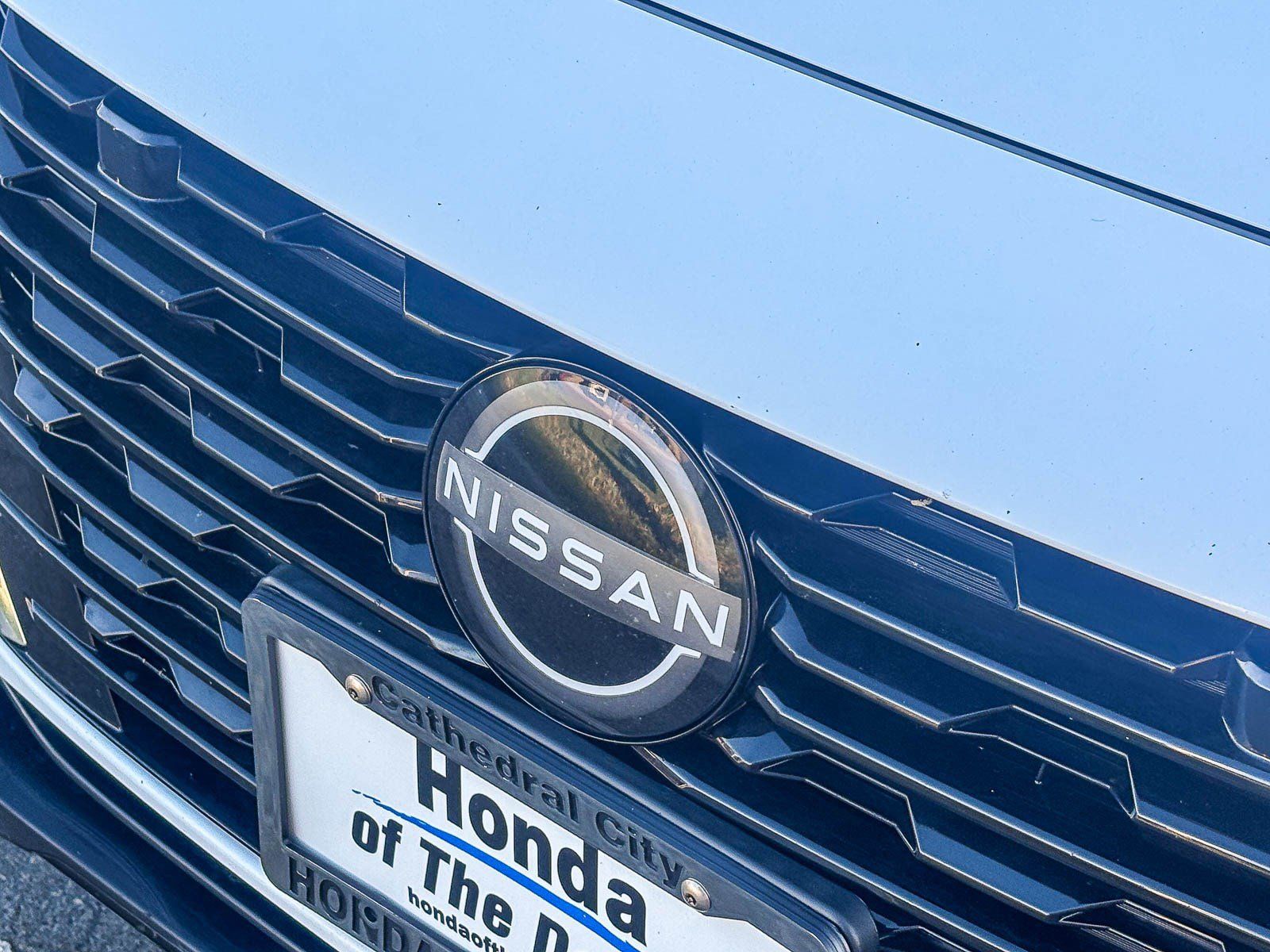 Used 2025 Nissan Sentra SV FWD image 10
