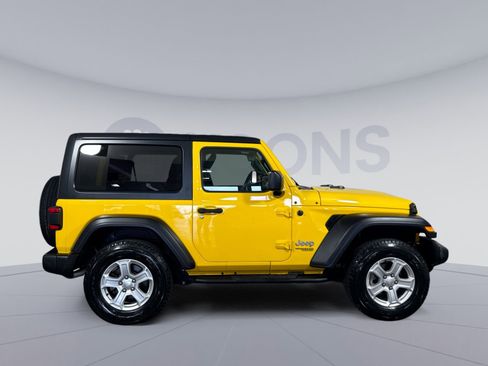 Used 2021 Jeep Wrangler Sport AWD/4WD image 8
