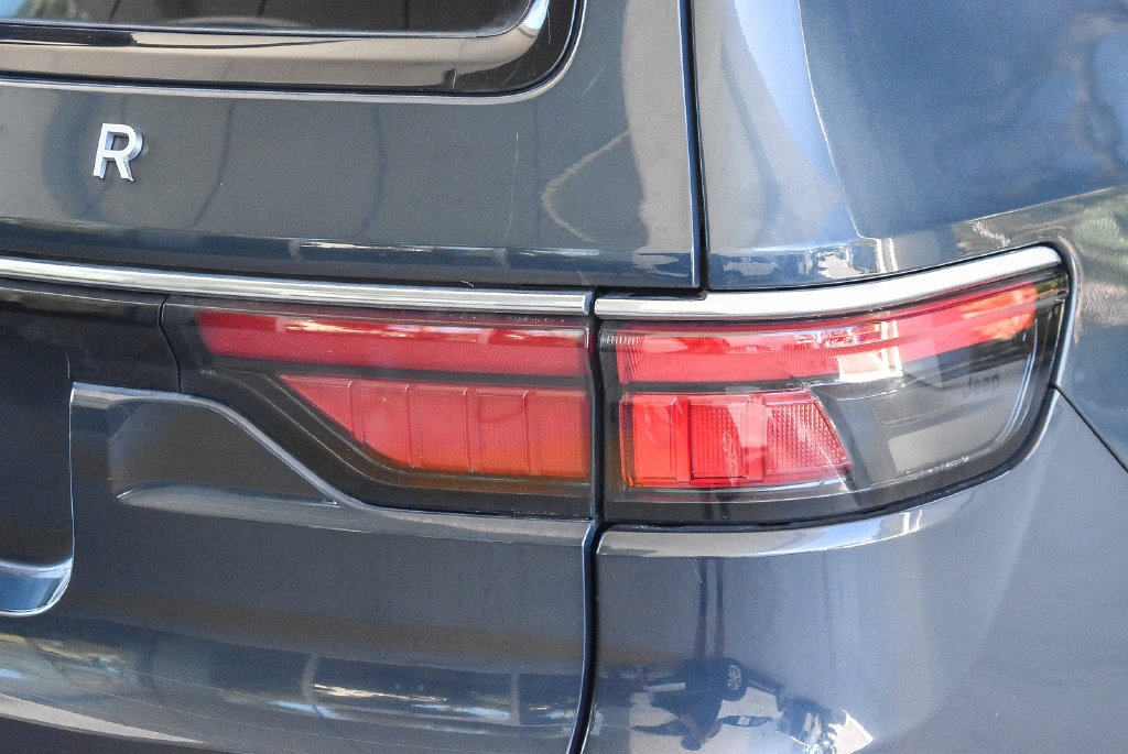Used 2022 Jeep Wagoneer Series II AWD/4WD image 7