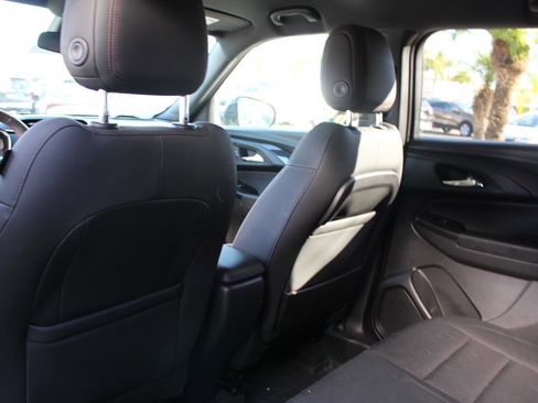 Used 2022 Chevrolet TrailBlazer RS image 30