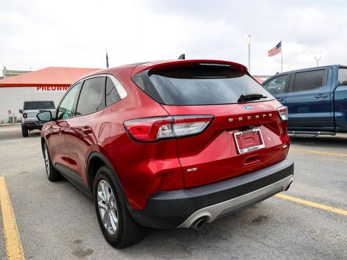 Used 2020 Ford Escape SE image 10