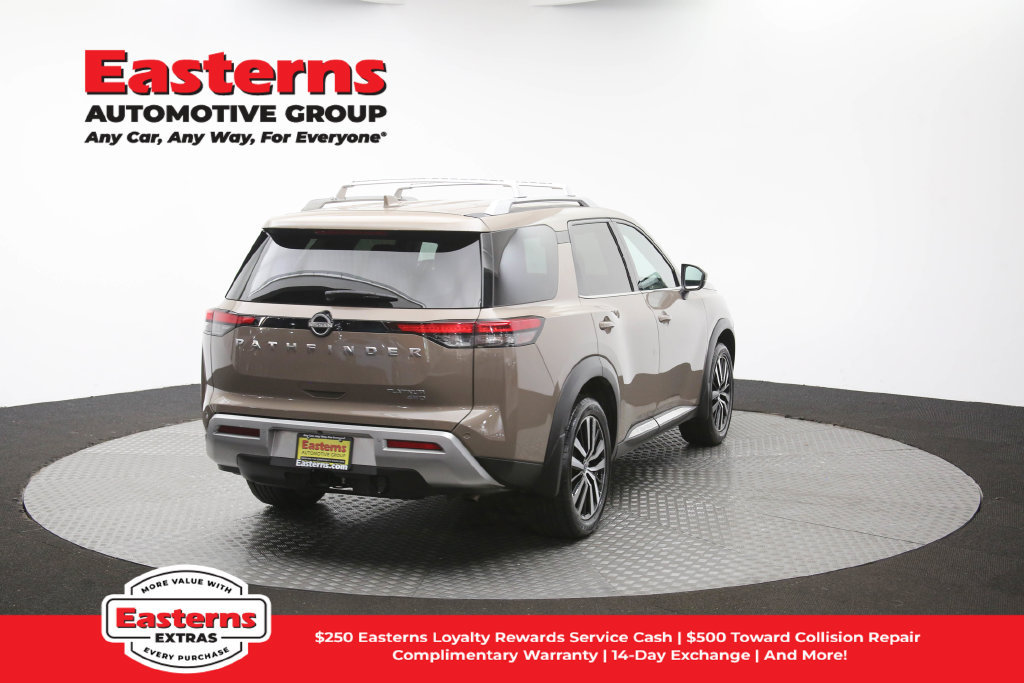 Used 2023 Nissan Pathfinder Platinum w/ Cargo Package AWD/4WD image 43