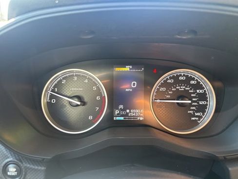 Used 2022 Subaru Forester Premium AWD/4WD image 19