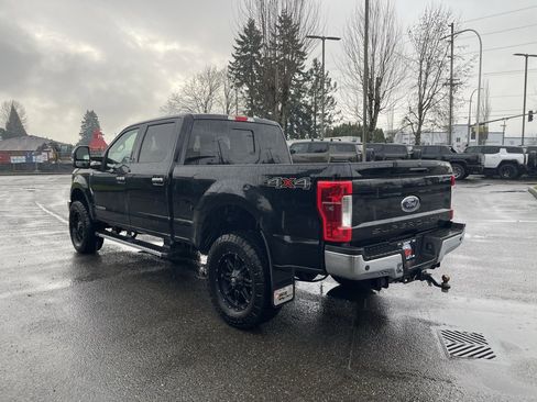 Used 2017 Ford F350 Lariat w/ Lariat Ultimate Package image 3