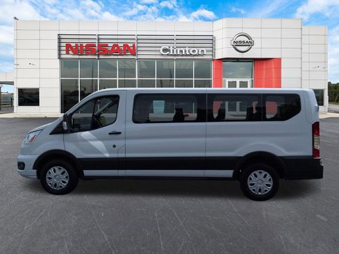 Used 2022 Ford Transit 350 XLT RWD image 6