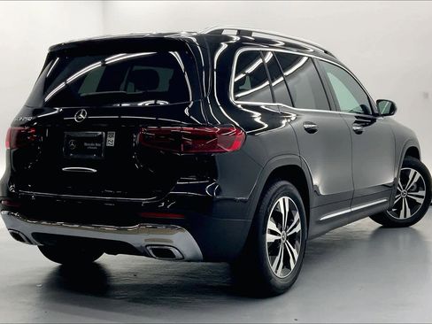 Used 2025 Mercedes-Benz GLB 250 image 4